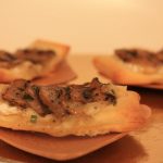 Minis feuilletés camembert et champignon