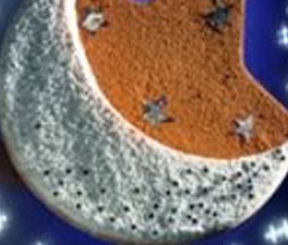 Gâteau au chocolat en forme d'étoile et de lune