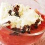 Verrines de fraises, fromage fouetté et caramel balsamique