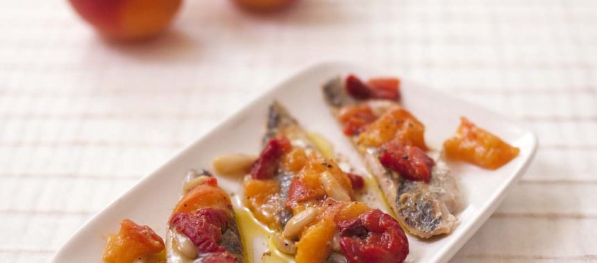 Sardines aux abricots et poivron en papillote