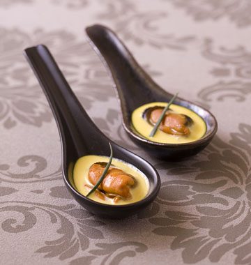 Moules sauce safran, en mini cuillères