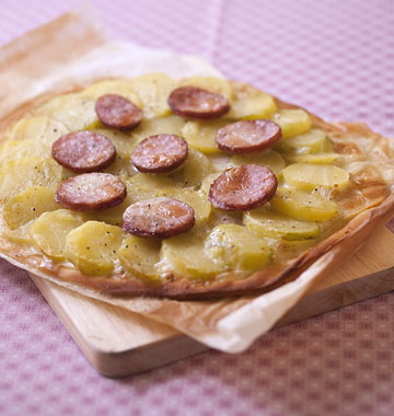 Pizza saucisse de Morteau, cancoillotte et pommes de terre