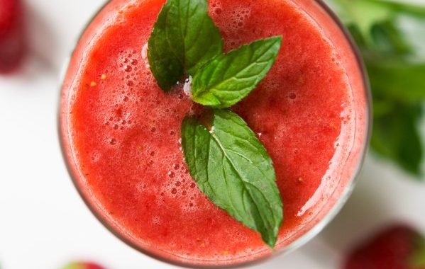Smoothie fraise-menthe