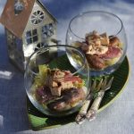 Verrines de chou vert et marron, au foie gras et magret séché