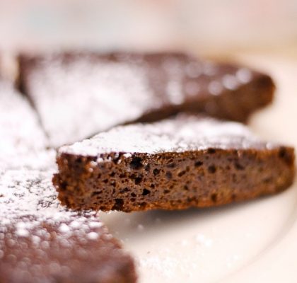 Gâteau chocolat sans beurre (avec miel et courgettes) !