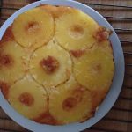 Gâteau au yaourt caramélisé à l’ananas