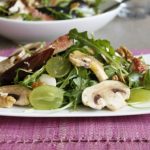 Salade de roquette aux figues et champignons