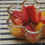 Salade épicée fraises – mangue