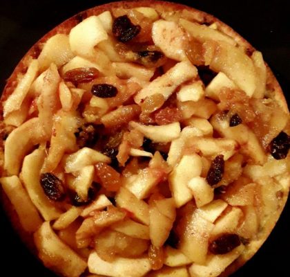 Gâteau rhum-raisin-pommes-cannelle