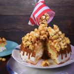Gravity cake pop-corn et caramel