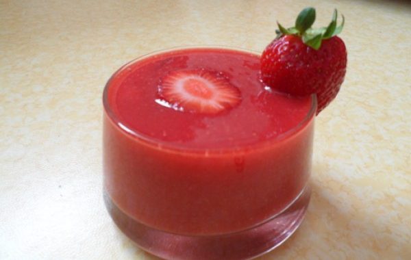 Soupe fraise-néctarine
