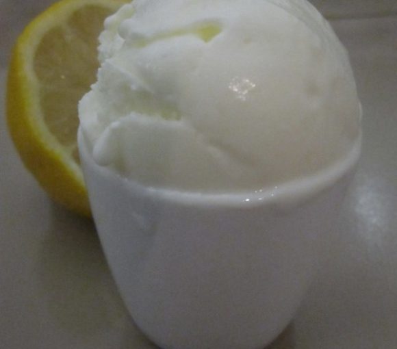 Glace yaourt au citron (frozen yoghurt)