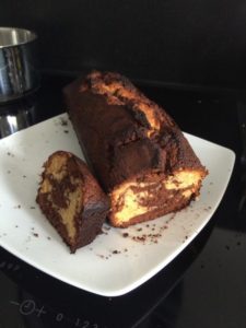 Cake marbré chocolat-caramel
