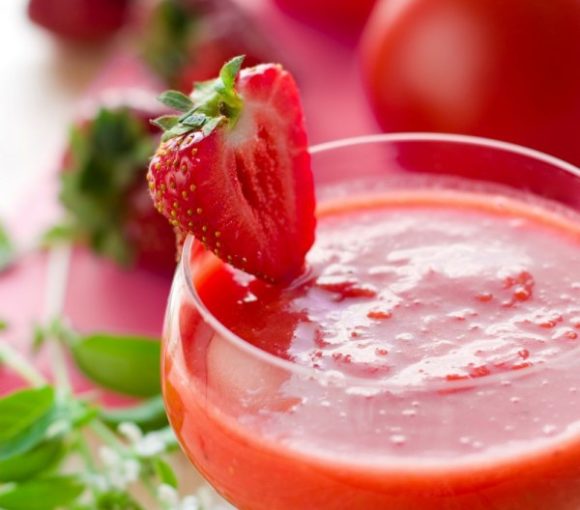 Gaspacho de fraise à l’eau de rose