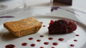 Terrine de foie gras de canard, confit de fruits épicés par Guy Martin