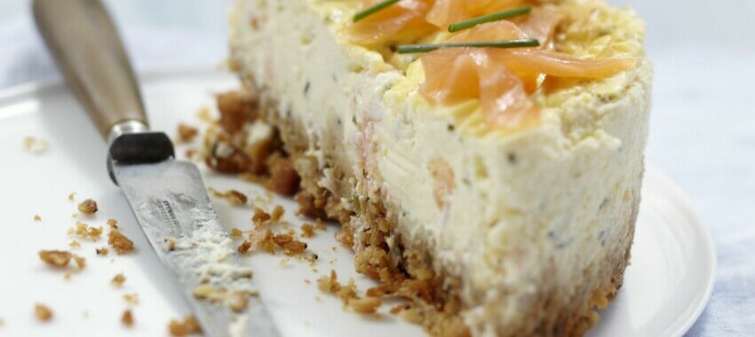 Cheesecake with cream cheese and smoked salmon