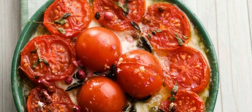 Potato gratin with tomato and mozzarella