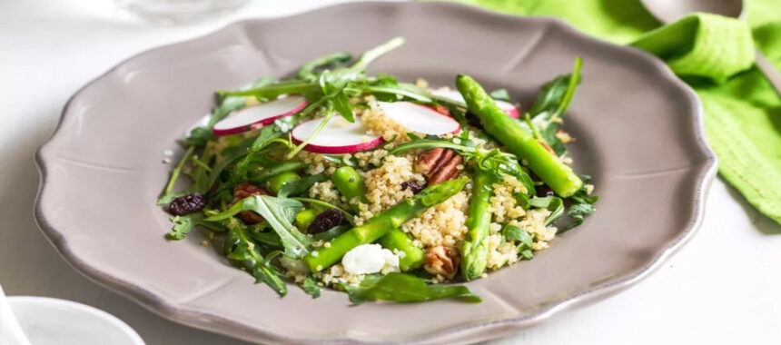 Quinoa with asparagus