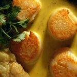 Scallops with curry