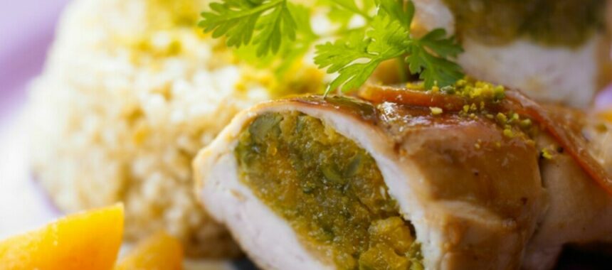 Chicken breasts stuffed with apricots and pistachios