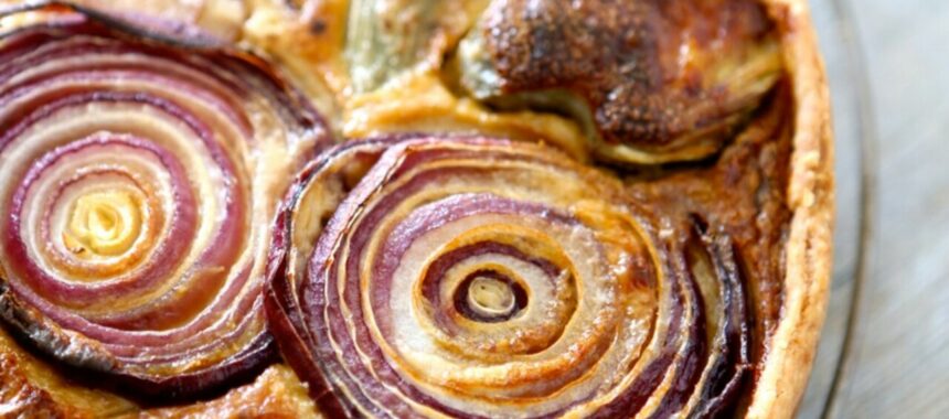 Artichoke and purple onion tart