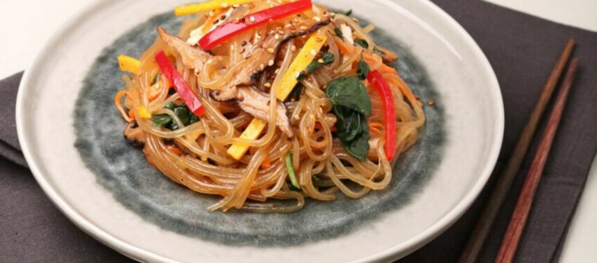 Japchae (fried vermicelli with meat and vegetables)