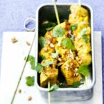 Mini chicken skewers with cilantro and lemon