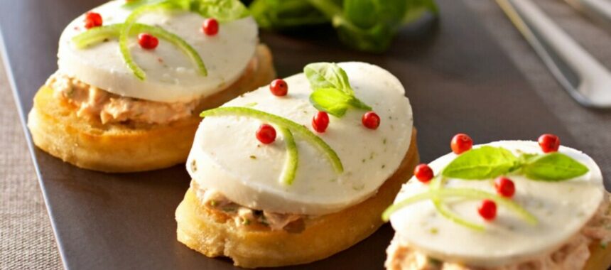 Sardine mousse with lime and mozzarella