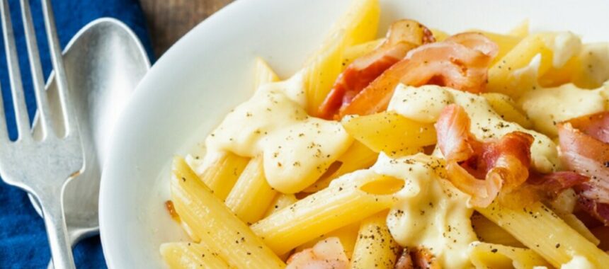 Penne with pancetta and raclette sauce