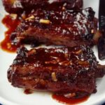 Pork ribs with spicy sauce