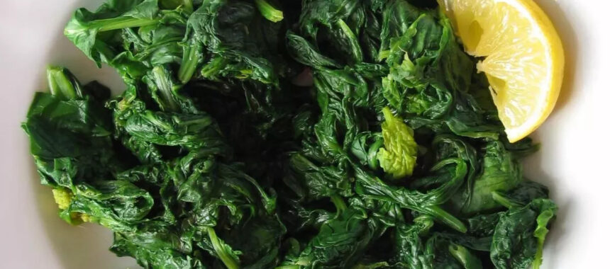 Steamed spinach