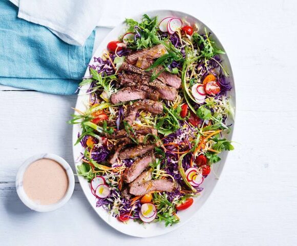Salade de printemps avec steak