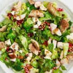 Salade de poulet haché et brocoli