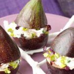 Figs with goat cheese