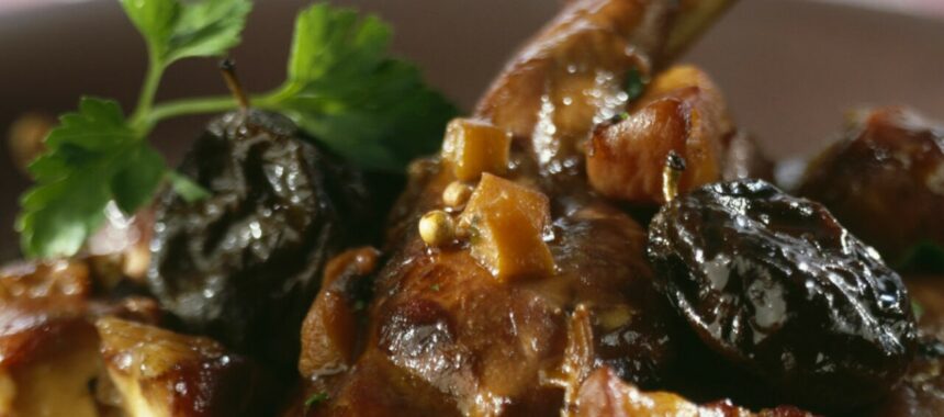 Rabbit with prunes easy and cheap
