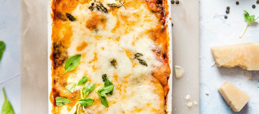 Vegetarian lasagna with green lentils