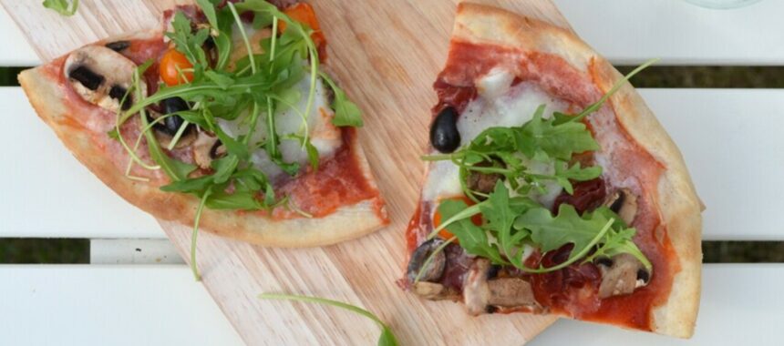Gluten-free Neapolitan veggie pizza