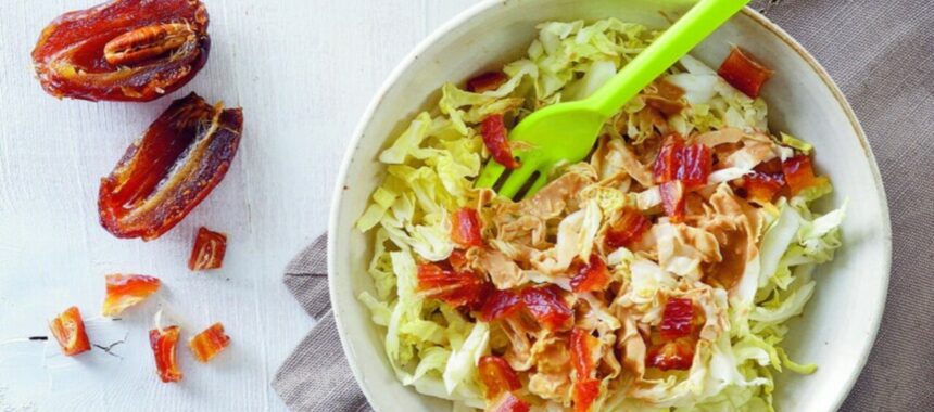 Chinese cabbage salad with dates