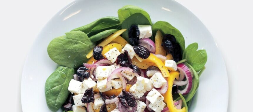 Feta salad, yellow pepper, spinach and black olives