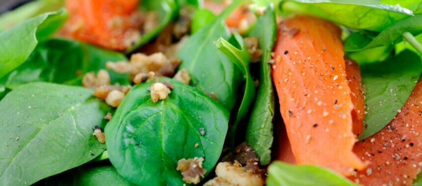 Fresh salmon with spinach