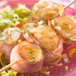 Skewer of scallops with Bayonne ham