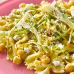 Farfalle pasta with chickpeas, ricotta, spring onions and pesto