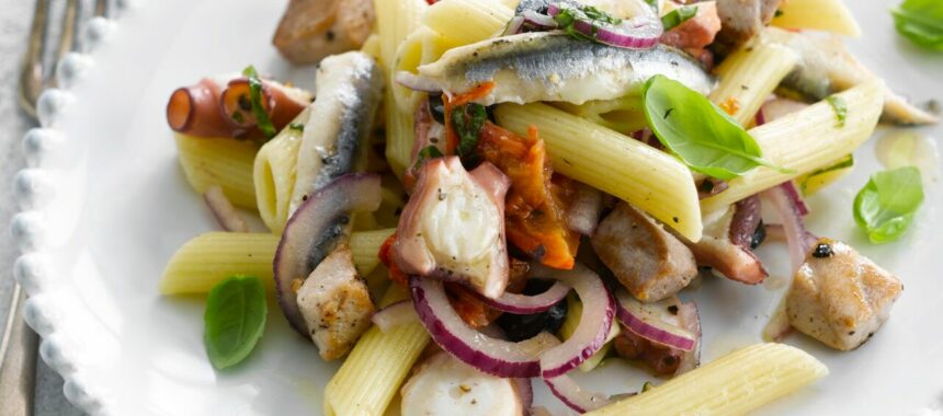 Penne with anchovies, squid and tuna
