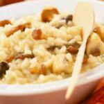 Risotto with mushrooms and grapes