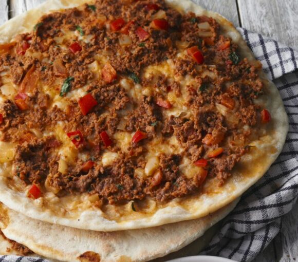 Pizza turque (Lahmacun)