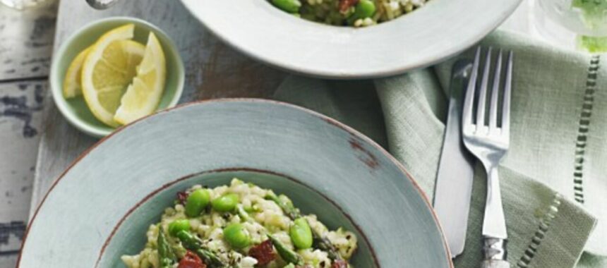 Cyril Lignac-style green asparagus risotto