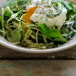 White cabbage and lamb’s lettuce with poached egg