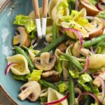 Salade de pâtes aux champignons et haricots verts