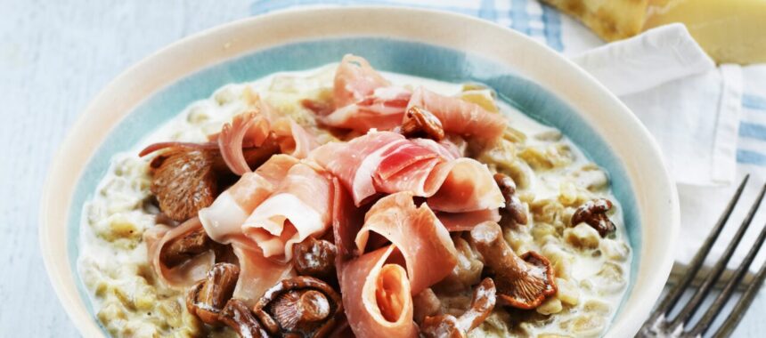 Crozotto of chanterelles with ham and Beaufort cheese