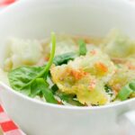 Spinach ravioli soup